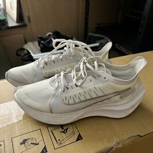 Nike Zoom Gravity - women’s